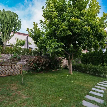 Agave Oda ve Kahvaltı 3*