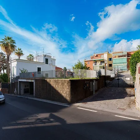 Oda ve Kahvaltı Agave 3*